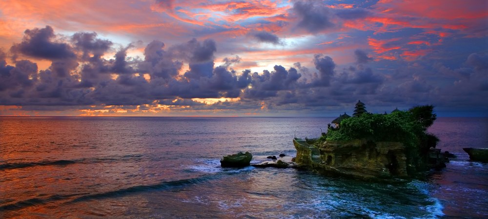 Tanah Lot, Bali Luxury Travel