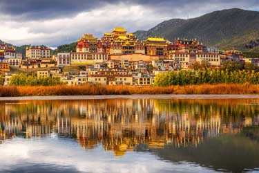 Songzanling Monastery, private Yunnan tours