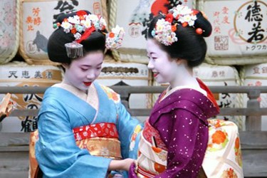 Geisha, Japan travel packages