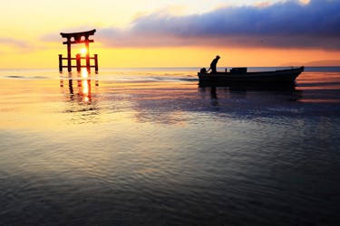 Lake Biwa - Japan Family Tours