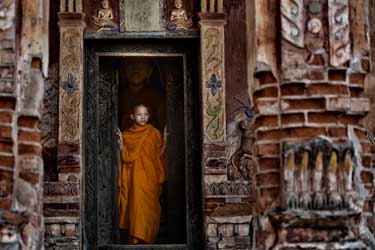 Buddhist Monk, luxury Cambodia tours