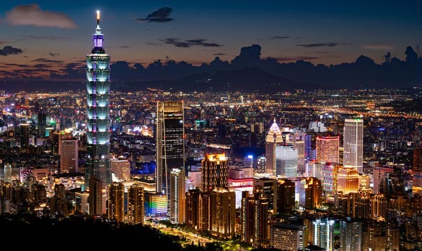 Taipei Skyline, private luxury Taiwan tours