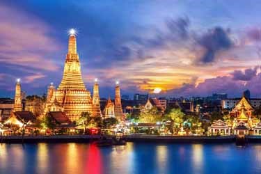 Wat Arun, Bangkok Thailand tours