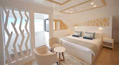 Sea Star, luxury Galapagos Cruise Tours