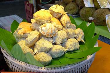 Chiang Mai Night Market, Thailand food tours and culinary vacations