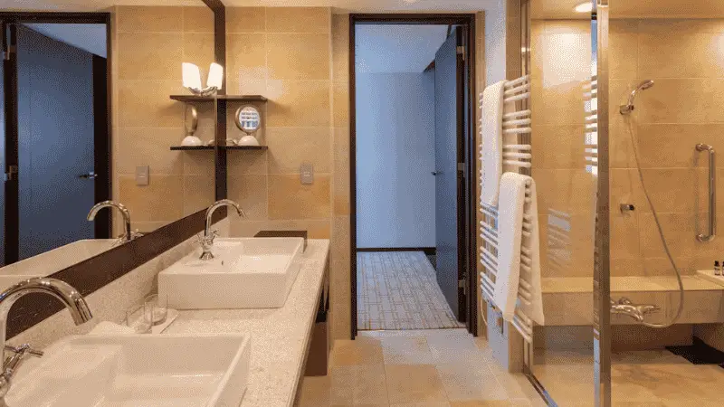 Japan-800x450px-Hakone-Hyatt-Regency-Bathroom