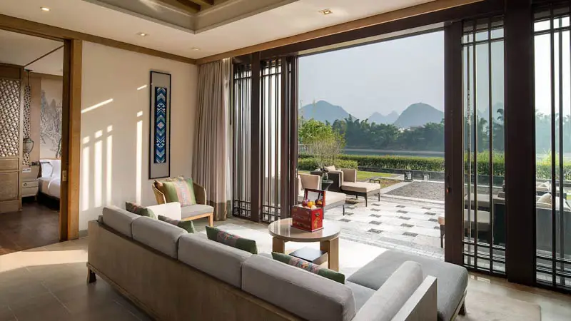 Yangshuo_Banyan_Tree3