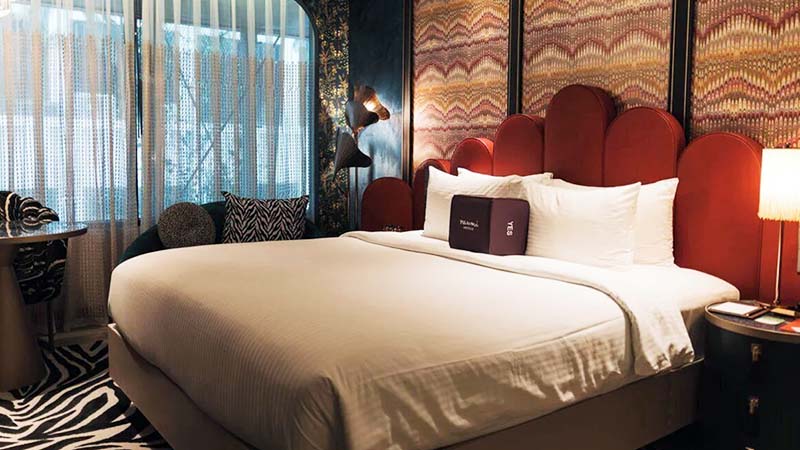 Singapore Naumi Hotel image