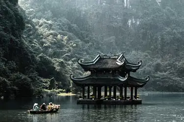 Ninh Binh, a scenic region in Northern Vietnam perfect for the nature and culture enthusiast