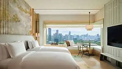 Dusit Thani Hotel, luxury hotel in the heart of Bangkok