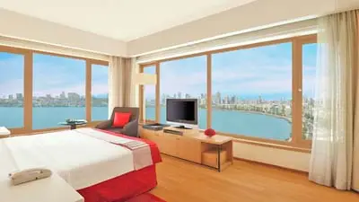 Trident Nariman Point Deluxe room with Sea view, Mumbai accommodation for luxury India tour