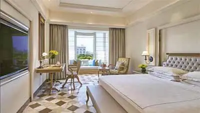 Taj Bengal Hotel, Colonial-style luxury hotel in the city center of Kolkata
